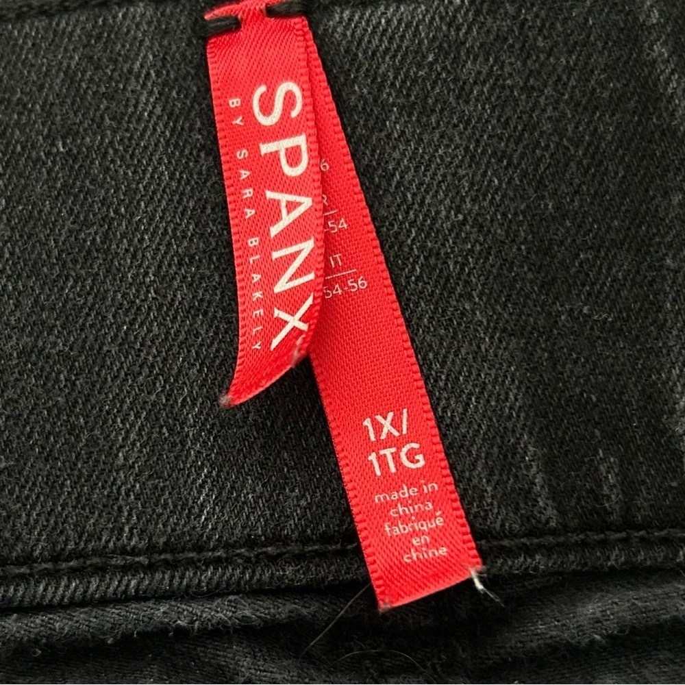 Spanx Denim Jeans Pants Black Wash Slim Tapered Ankle Shaping Technology Size 1X - Picture 12 of 12